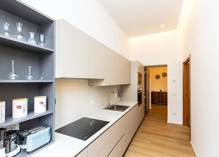 Apartment Cola Di Rienzo By In Rom