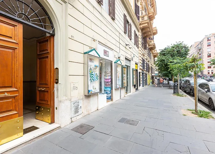 Apartment Cola Di Rienzo By In Rom